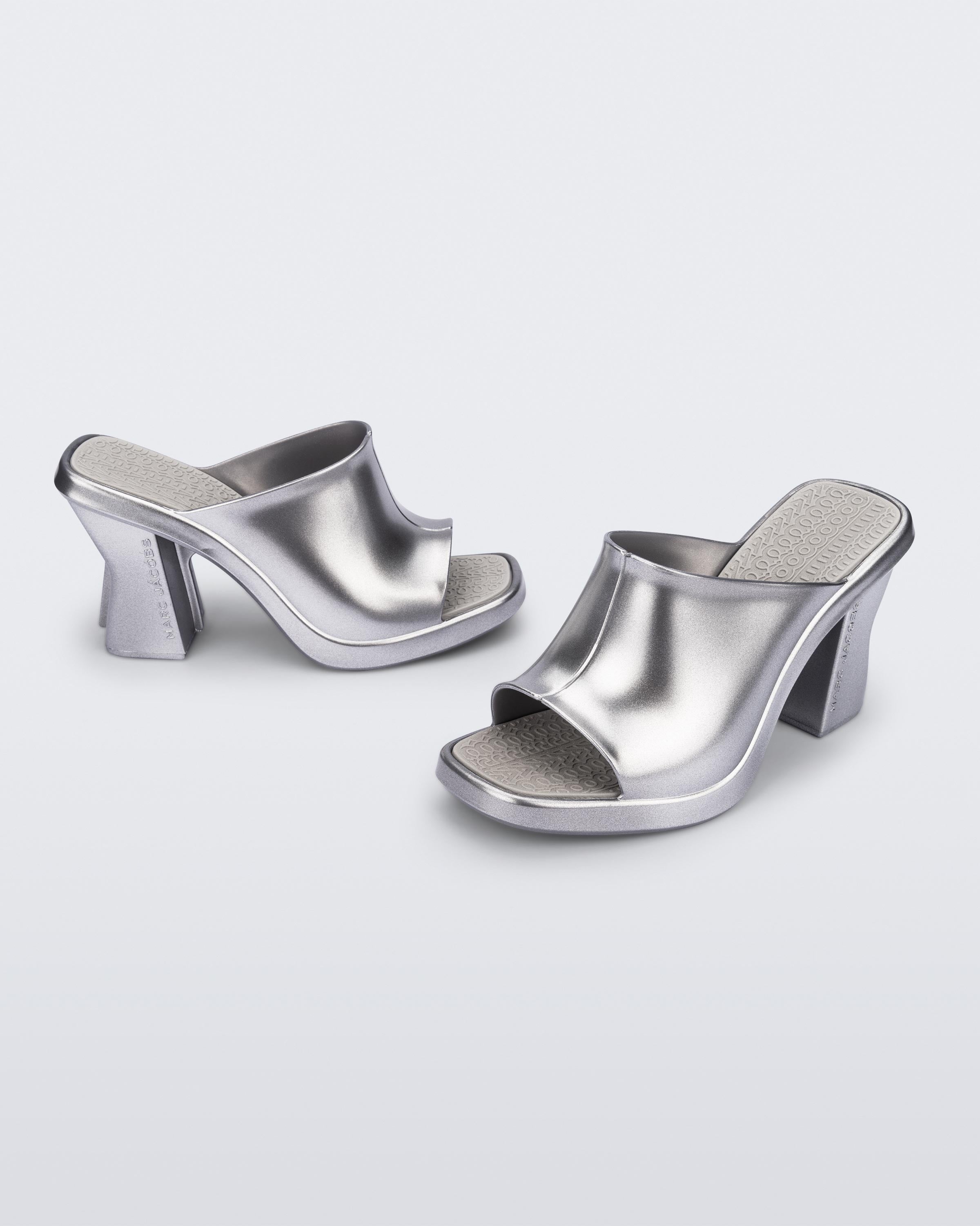 Melissa Mule + Marc Jacobs - Silver/Grey