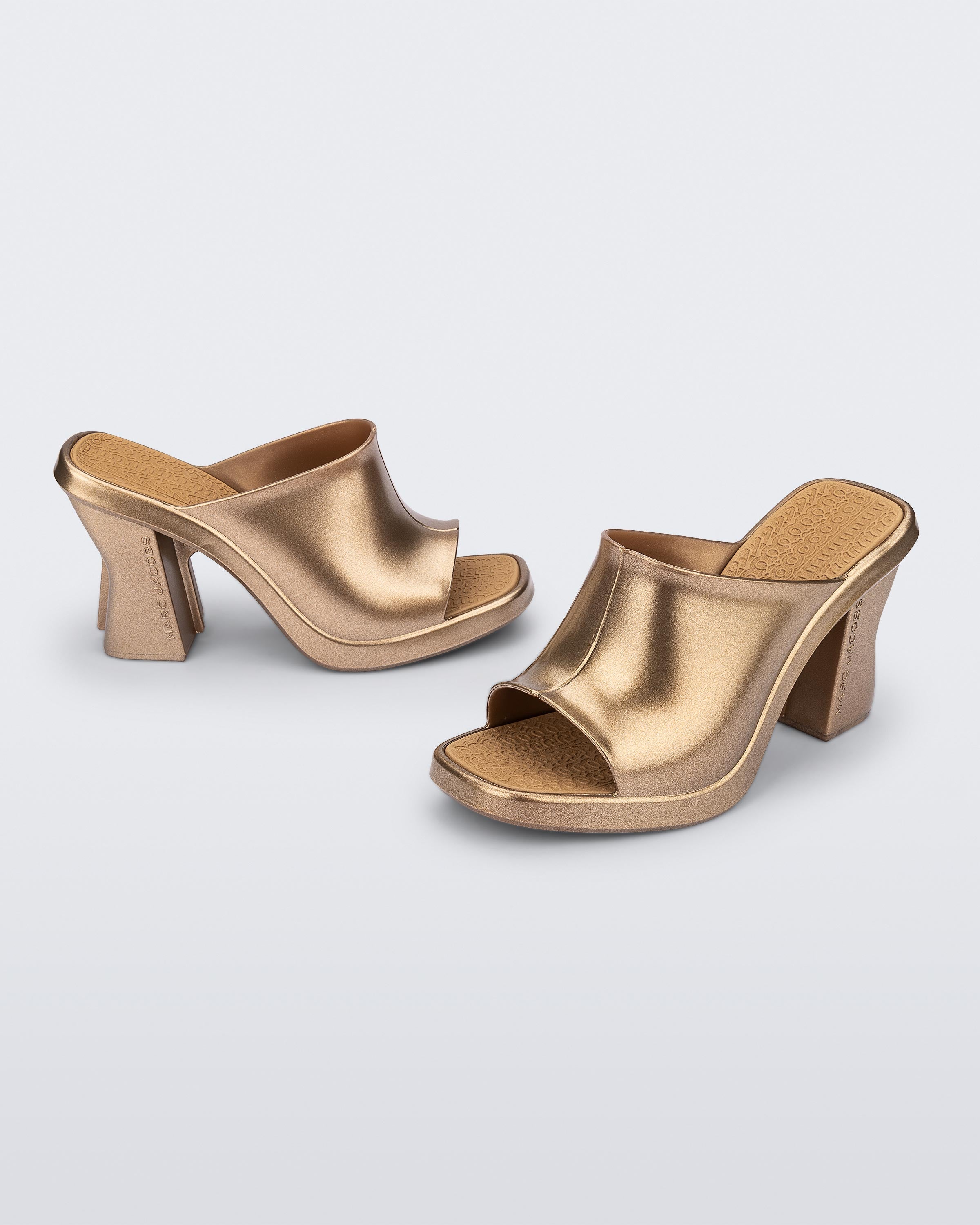 Melissa Mule + Marc Jacobs - Gold/Beige